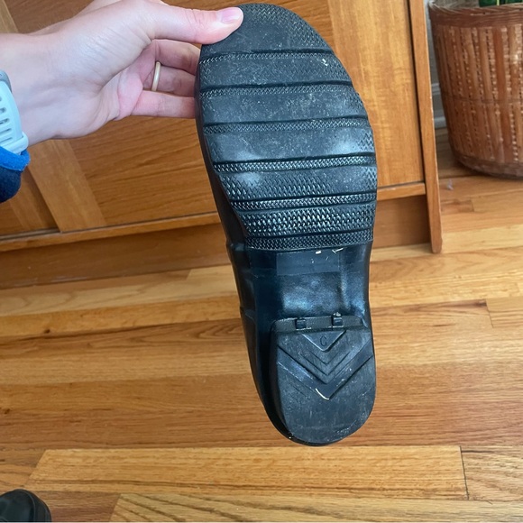 Tall Black Glossy Hunter Rainboots - Picture 6 of 10